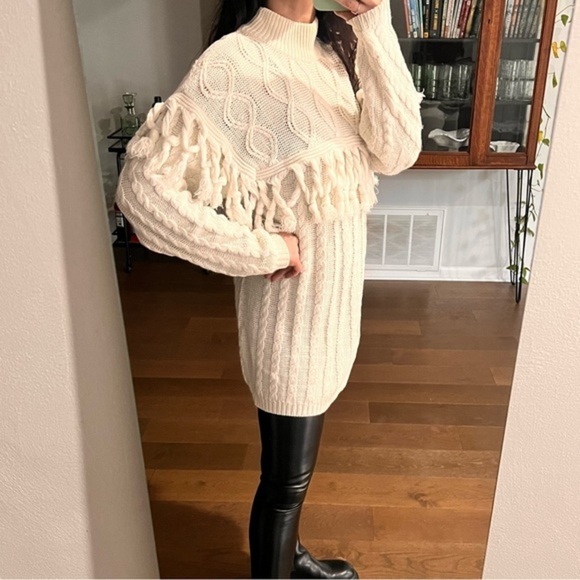 Express Tricot Vintage Tassel Fringe Knit Mock Neck Cream Sweater Sz S - Picture 4 of 11